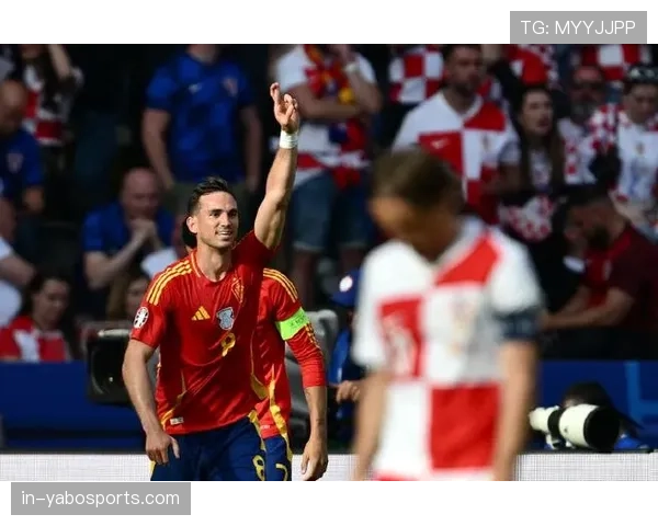 克罗地亚中场控制力 布罗佐维奇节奏掌控